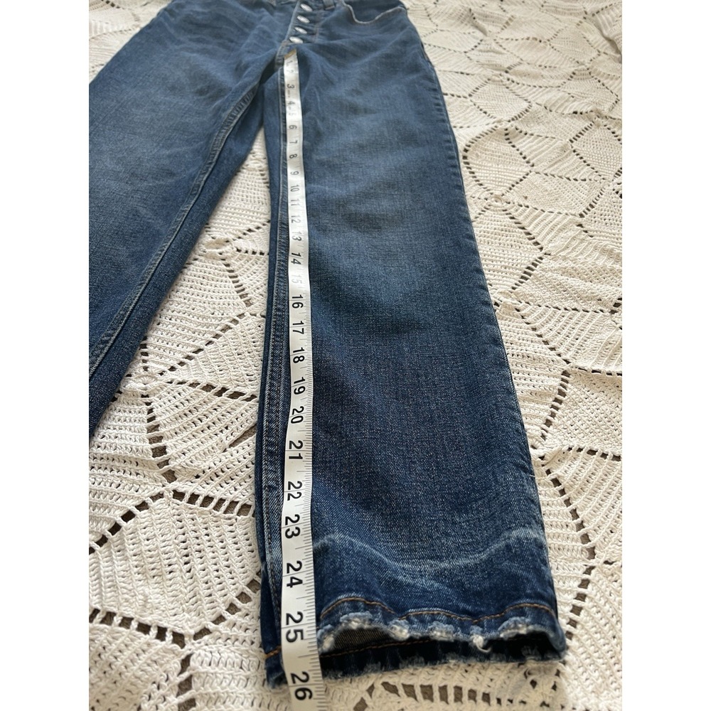 Ambercrombie & Fitch Mid rise button fly jeans Women size 26 2R straight leg - Picture 4 of 6